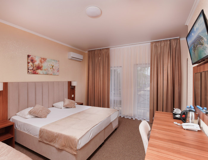 Делюкс 2-м с 2-мя доп.местами Бетон - Курортный отель «Славянка»