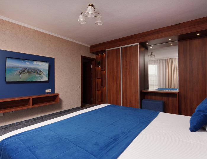 Люкс 2-местный 2-комн. - Курортный отель «Славянка»