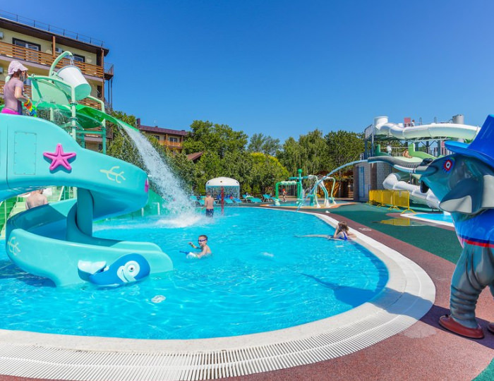 Открытые бассейны - Курортный отель «Славянка»